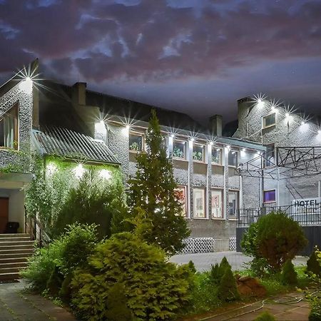 Hotel Dukat Horyniec Esterno foto