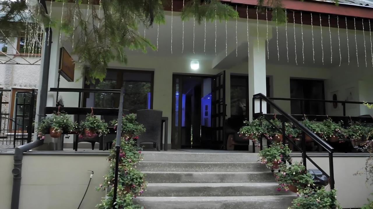 Hotel Dukat Horyniec Esterno foto