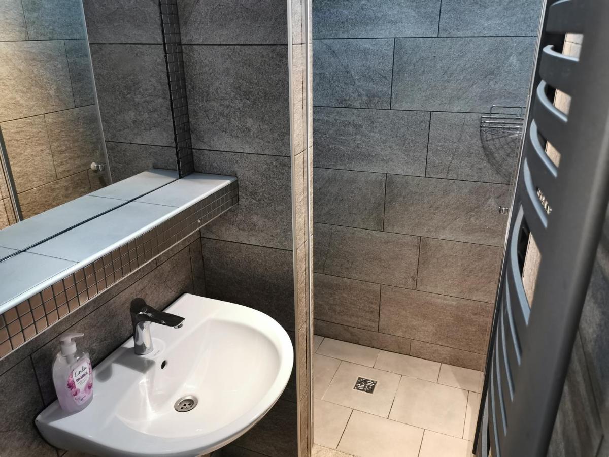 Hotel Dukat Horyniec Esterno foto